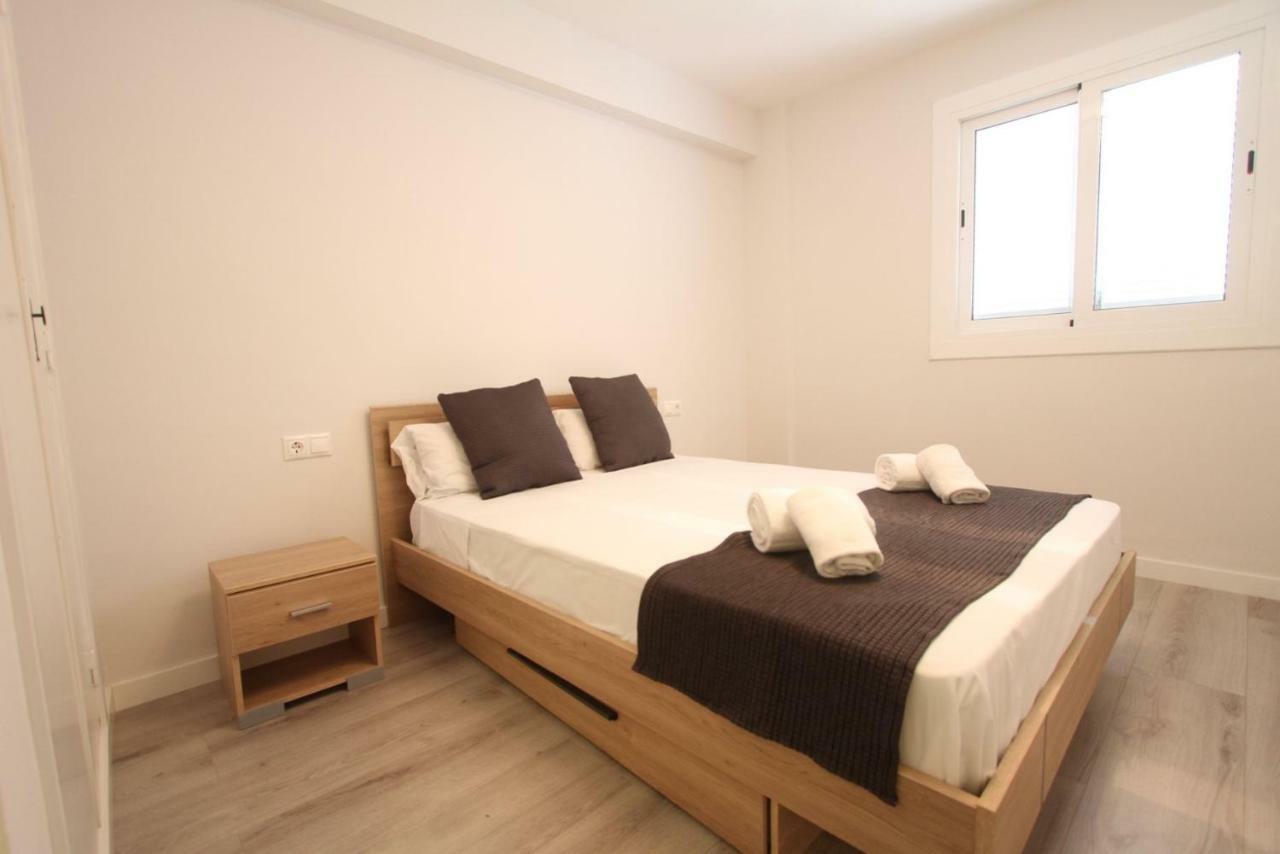 Carrer De Victoria Dels Angels, 11 Apartment Ла Пинеда Екстериор снимка
