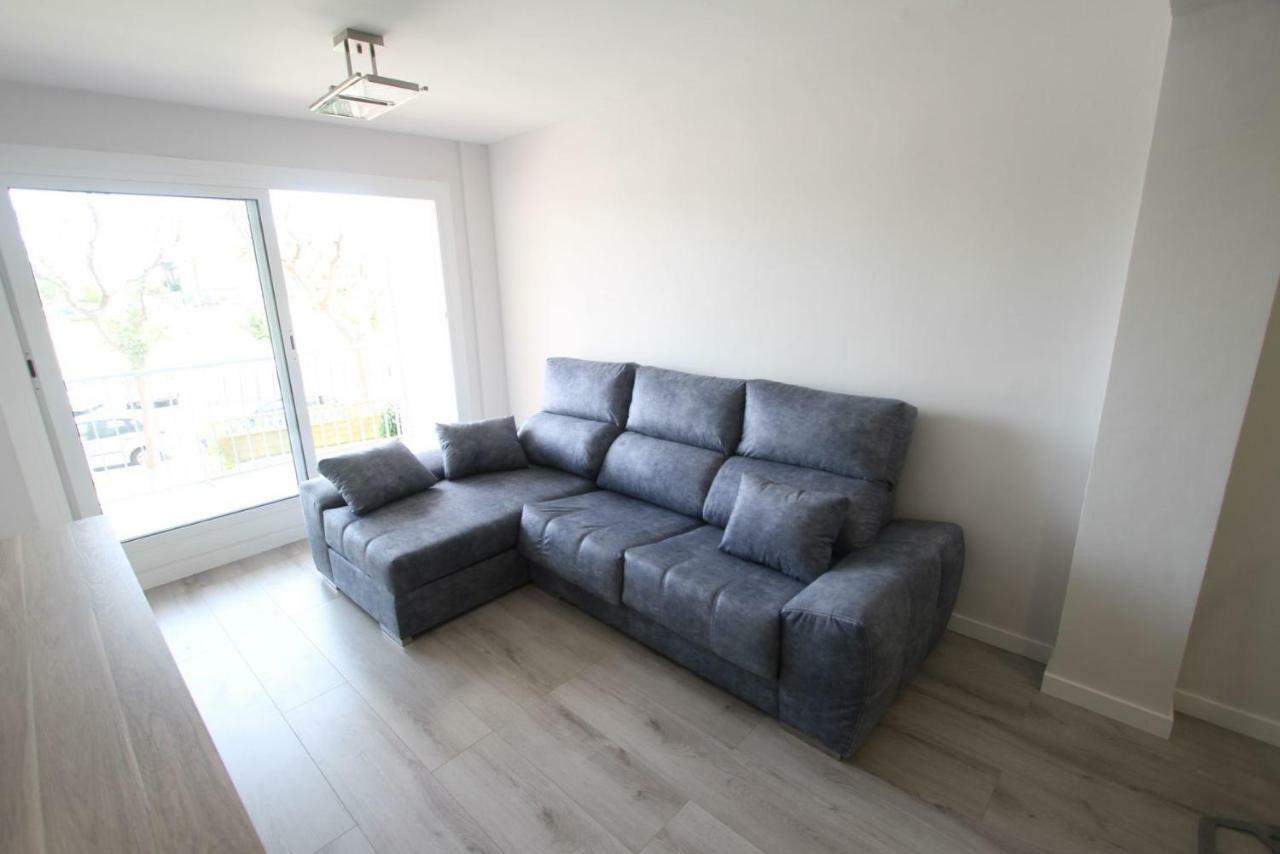 Carrer De Victoria Dels Angels, 11 Apartment Ла Пинеда Екстериор снимка