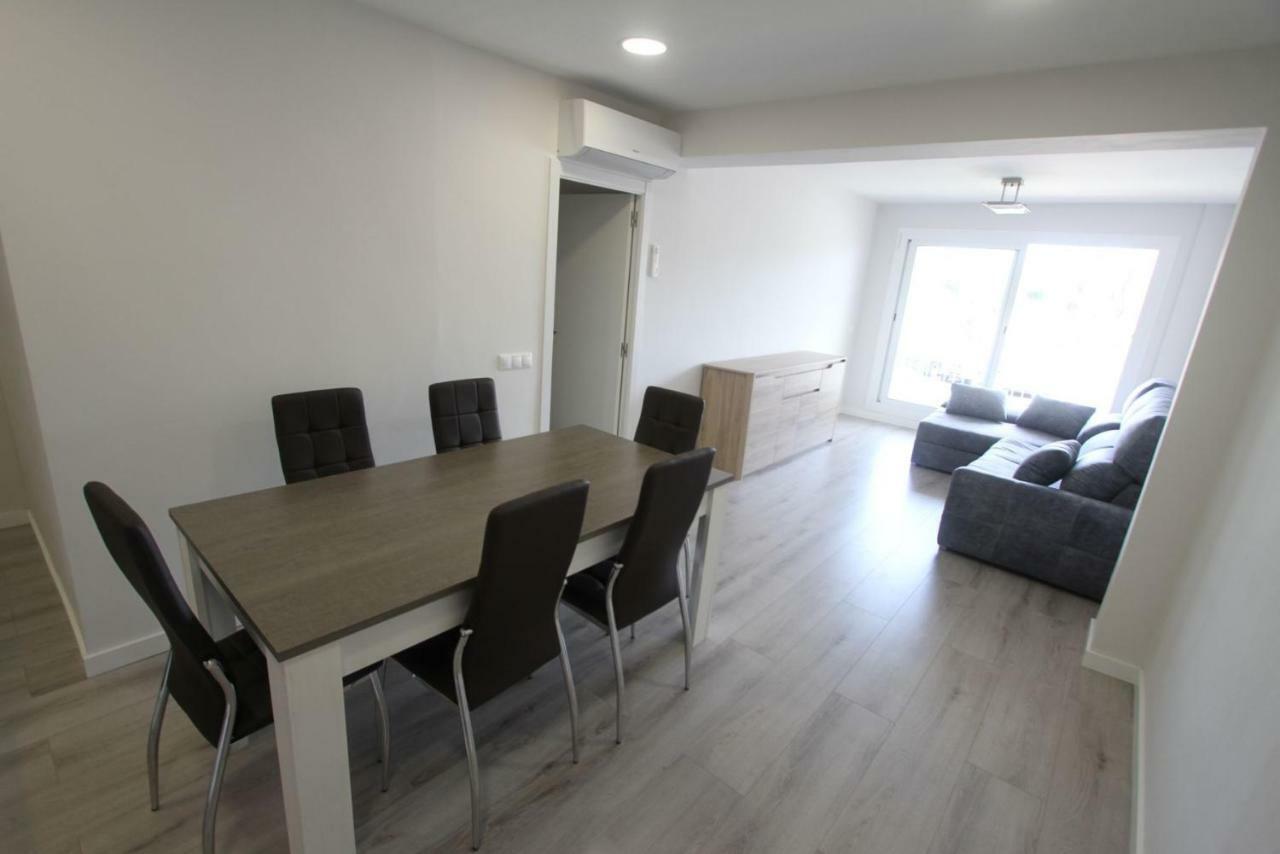 Carrer De Victoria Dels Angels, 11 Apartment Ла Пинеда Екстериор снимка