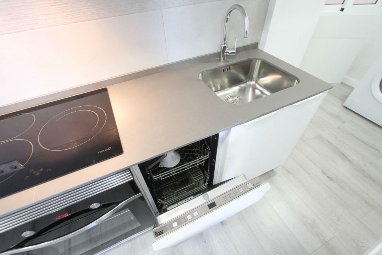 Carrer De Victoria Dels Angels, 11 Apartment Ла Пинеда Екстериор снимка