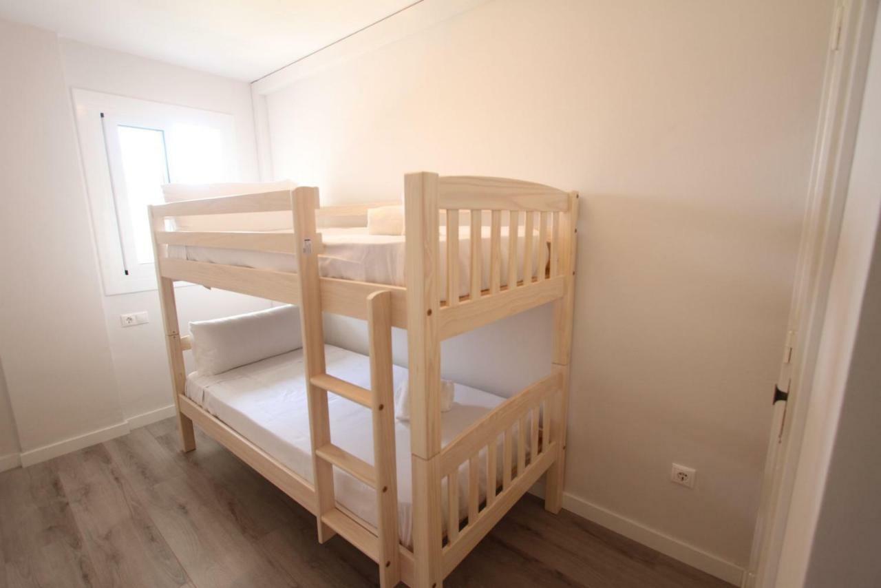 Carrer De Victoria Dels Angels, 11 Apartment Ла Пинеда Екстериор снимка